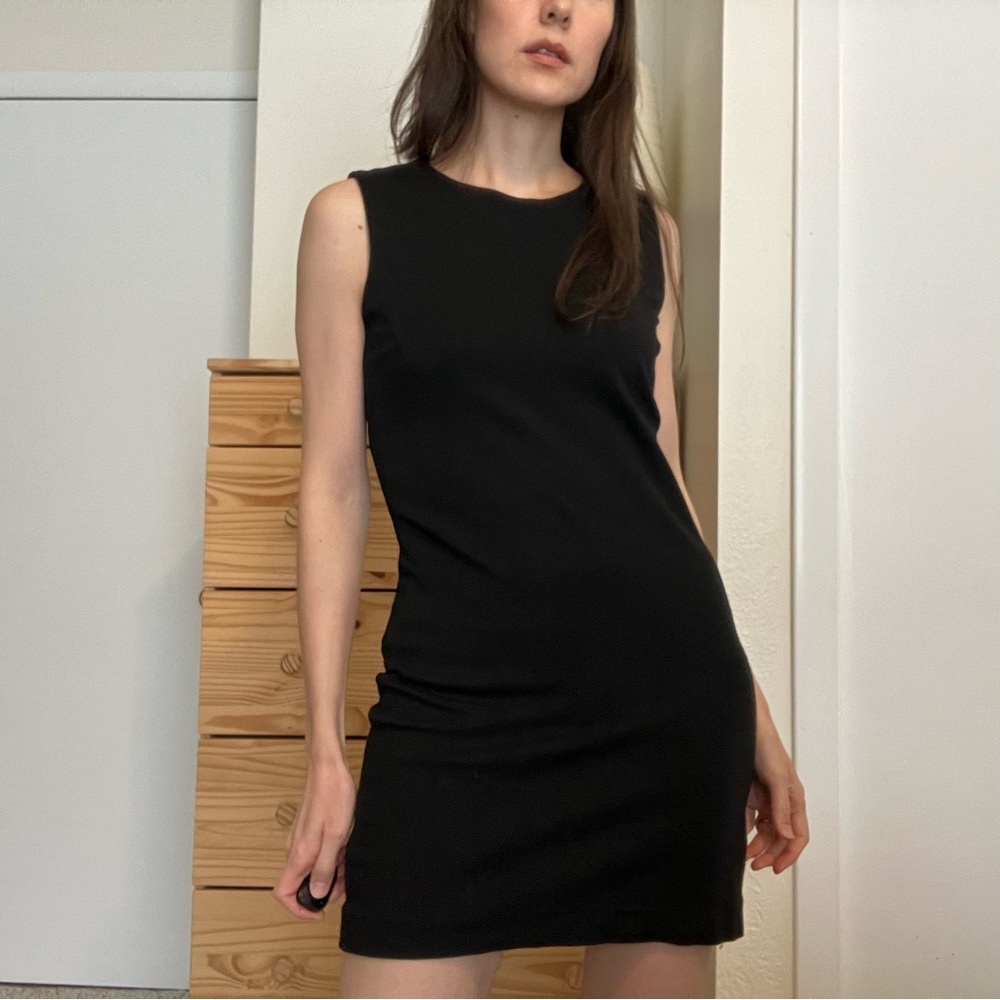 UNIQLO • Black knit mini dress